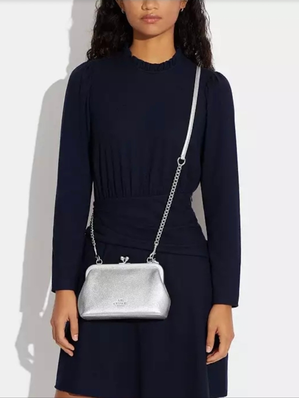 🩶▪️Coach▪️ ‼️Rare Sold Out‼️Metallic Nora  Silver Kisslock Wristlet Crossbody - Picture 3 of 11